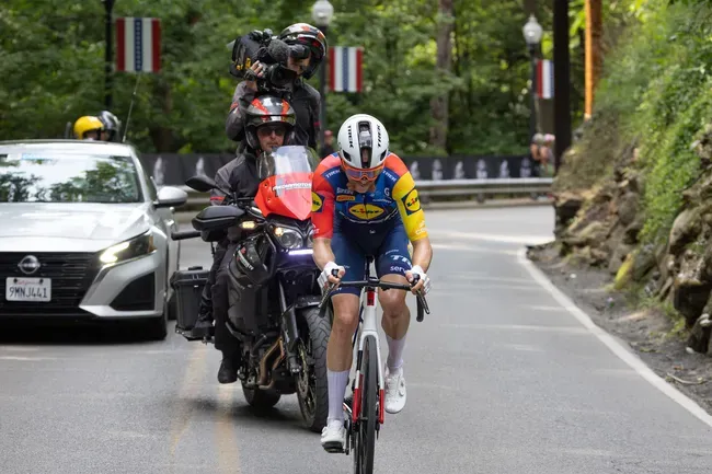 Квін Сіммонс — триразовий чемпіон США з особливою присвятою