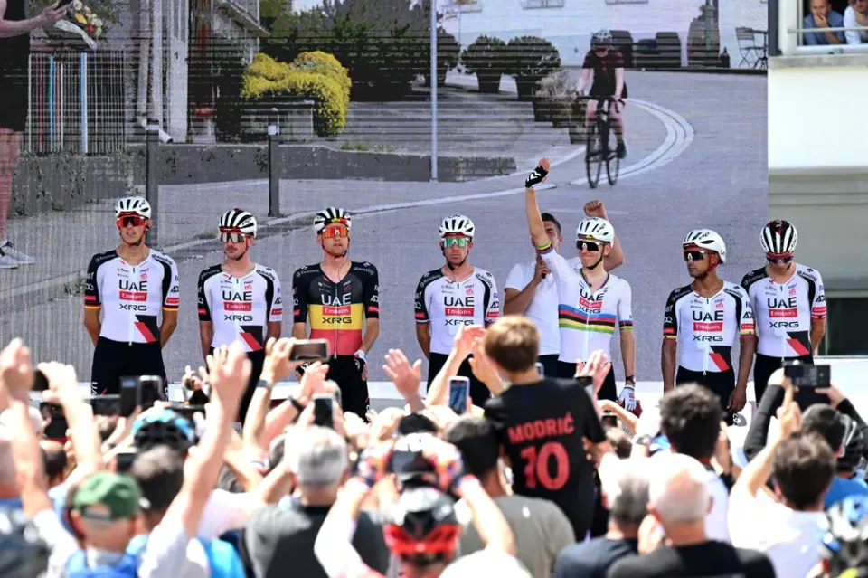 UAE Team Emirates під вогнем: Правозахисники вимагають відсторонити команду від Туру