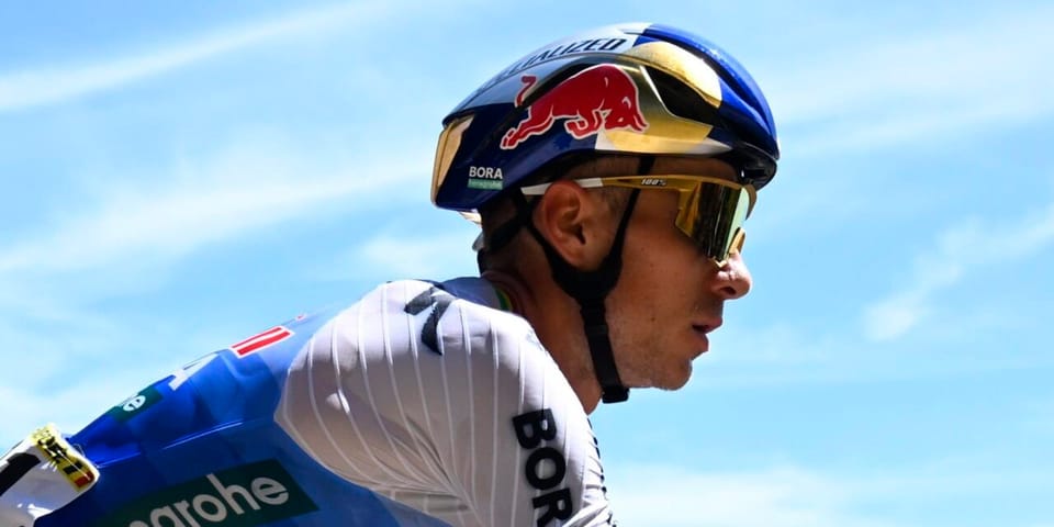 Евенпул сам-один у горах: критика тактики Red Bull